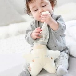 Fehn Spieluhr Stern Baby Love 22cm In Beige -Pinolino shop fehn spieluhr stern baby love 22cm in beige 3